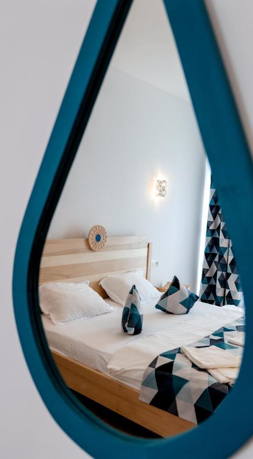 Bed and Breakfast Conacul Olarilor Baia de Fier Esterno foto